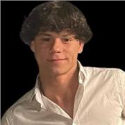 Alumno de grado superior de desarrollo de aplicaciones multiplataforma.
Clases a personas que inician en la programación