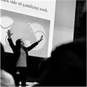 PhD lecturer with experience teaching law at world leading universities. 