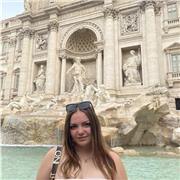 Estudiante con grauduado de Bachillerato con grandes aptitudes.
