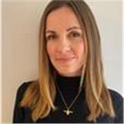English tutor with professional career in corporate sustainability