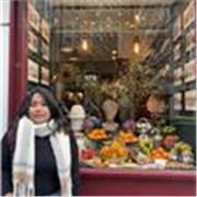 An English instructor with 4 years of experience offers classes for kids, and for adults looking to improve their business English