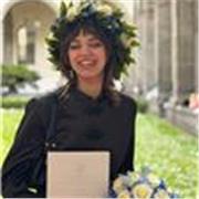 Laureata in Filologia Moderna offre lezioni di discipline umanistiche e tutoraggio per tesi accademiche a Napoli e  online.