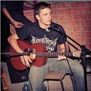 Experiencia de 10 años tocando guitarra y bajo. No poseo un titulo que me acredite, pero los conceptos musicales basicos los tengo