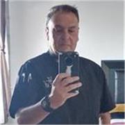 Chef profesional con 25 años de experiencia en Casual y fine dinning con cursos de Alta cocina gourmet e instructor de cocina de fuego y de ejo de cocina internacional de especialidad y de fusión