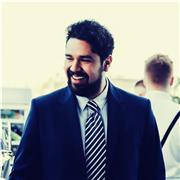 Englisch-Tutor, USA aufgewachsen. Sehr kommunikativ und offen für jede Altersgruppe