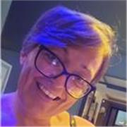 English tutor that can motivate and aspire learners to become their very nest