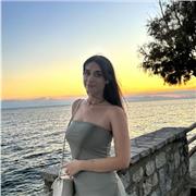 Offro ripetizioni per ragazzi che si approcciano per la prima volto al mondo del graphic design, social media e web