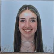 Estudiante del Grado en maestro/a de educación primaria y profesora de clases de refuerzo en una organización.