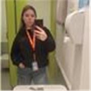 Graduada en Relaciones Internacionales por la Universidad Francisco de Vitoria, además de un master en ciberinteligencia. 