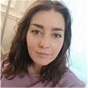Psicóloga. Experiencia en psicología sanitaria y atención a personas dependientes y docencia. 