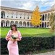 A fronte di una laurea triennale in Lettere, offro ripetizioni di Italiano, Latino, Storia e Geografia. 