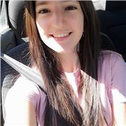 professeur de langue anglaise et possibilité de procurer un soutien scolaire et aider les élèves avec leurs devoirs