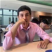 Profesor de inglés para estudiantes colegiales