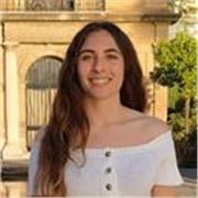 Estudiante de máster de biotecnología biomédica imparte clases a niños de primaria, secundaria y bachillerato de forma presencial