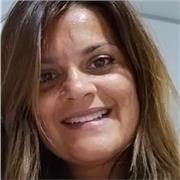 Laureata in inglese e spagnolo insegna inglese