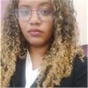 Professora física, química e matemática