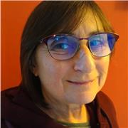 Sono una maestra ed educatrice, sono molto paziente e propongo un metodo di apprendimento semplice per imparare l'italiano