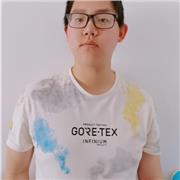 Estudiante de segundo año en el doble grado de Química y Biología que da clases de Matemáticas o Química para el nivel de ESO o Bachillerato en la ciudad de A Coruña.