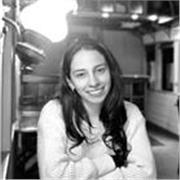 Profesora de español y literatura con orientación a la escritura creativa