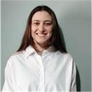 Persona con capacidad para enseñar desde infantil hasta la ESO. 