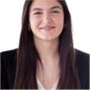 Estudiante de medicina imparte clases de matemáticas a niños de primaria y la ESO