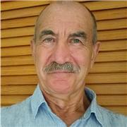 Profesor de inglés retirado, hablante nativo graduado (psicología), calificado TEFL (Cambridge) y TESOL (Trinity)