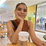 Professora particular de Inglês com experiência em aulas online e presenciais