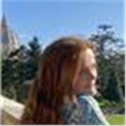 Titulaire d'un bac option DNL (anglais), je propose des cours  d'anglais à distance. 