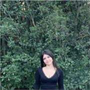 Estudiante universitaria de Educación Infantil (EHU), con titulación de B2 en euskera y en inglés (Oxford)