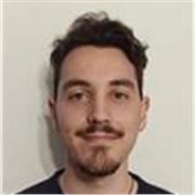 Estudiante de segundo año de Filología Hispánica en la UGR. Apto para clases hasta un nivel de 1.° de bachillerato 