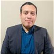 Profesor de Español. Licenciado en letras y máster en lengua y literatura 