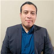 Profesor de Español. Licenciado en letras y máster en lengua y literatura