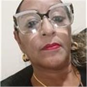 Docente en educación integral , para impartir refuerzos en la etapa de primaria .