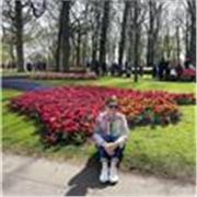 Offro lezioni private a bambini delle scuole elementari per svolgere i compiti e per le varie attività pomeridiane