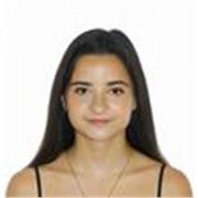 Profesora de química a alumnos de ESO o Bachillerato