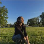 Jeune diplômée en architecture d’intérieur, je donne des cours en ligne