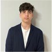 Estudiante de matemáticas computacionales y análisis de datos en la UAB y con un año de experiencia en dar clases particulares