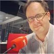 Domina la comunicación profesional con 25 años de experiencia en medios 🎤