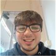 Diplomato al liceo scientifico e studente di medicina, offro lezioni a chi deve prepararsi per i test di accesso universitari