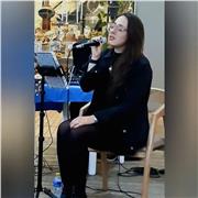 Profesora de música con experiencia y en formación (último semestre de Licenciatura en Música UdeA) | Canto y piano