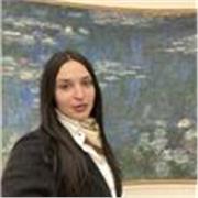 Laureata in lingue e letterature straniere, vivo e lavoro a Parigi. Offro lezioni online di francese/inglese per tutti i livelli