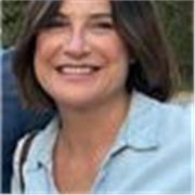 Mas de 10 años de experiencia dando clases de teatro como monitora en la escuela de teatro del municipio de Rota (Cádiz).