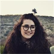 Studentessa di musica, con molti anni di esperienza, insegno alle persone il sapersi approcciare con la musica
