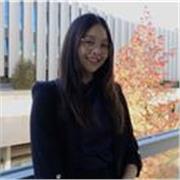 Instructora de inglés online para todas las edades. Graduada en Esade, con inglés desde la infancia dentro y fuera del aula.