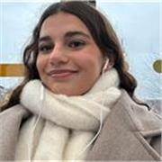 Profesora titulada con más de 10 años de experiencia en el inglés, imparte clases online.