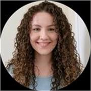 BSL Tutor with Teaching Qualification Offering Lessons for All Ages and Abilities.