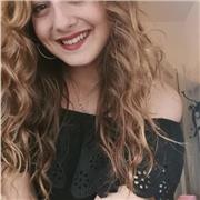 Laureanda in psicologia, offre lezioni/ripetizioni/aiuto compiti di tutte le materie per studenti delle scuole elementari e medie, e di italiano e inglese per studenti delle superiori e dell' università. Disponibile a impartire le lezioni con modalità in
