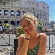 Ragazza di 19 anni, diplomata al liceo scientifico. Offro aiuto compiti a bambini/ragazzi di qualunque età. Sono automunita!