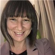 Psicologo clinico e di comunità iscritto all’albo, impartisce lezioni di psicologia