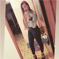 Me llamo maría guzmán y soy estudiante en el grado de matemáticas en la universidad de almería.me ofrezco a dar clases de matemáticas, francés (ya que tengo familiares en francia y además el bachiller me lo saqué por francés), física y química